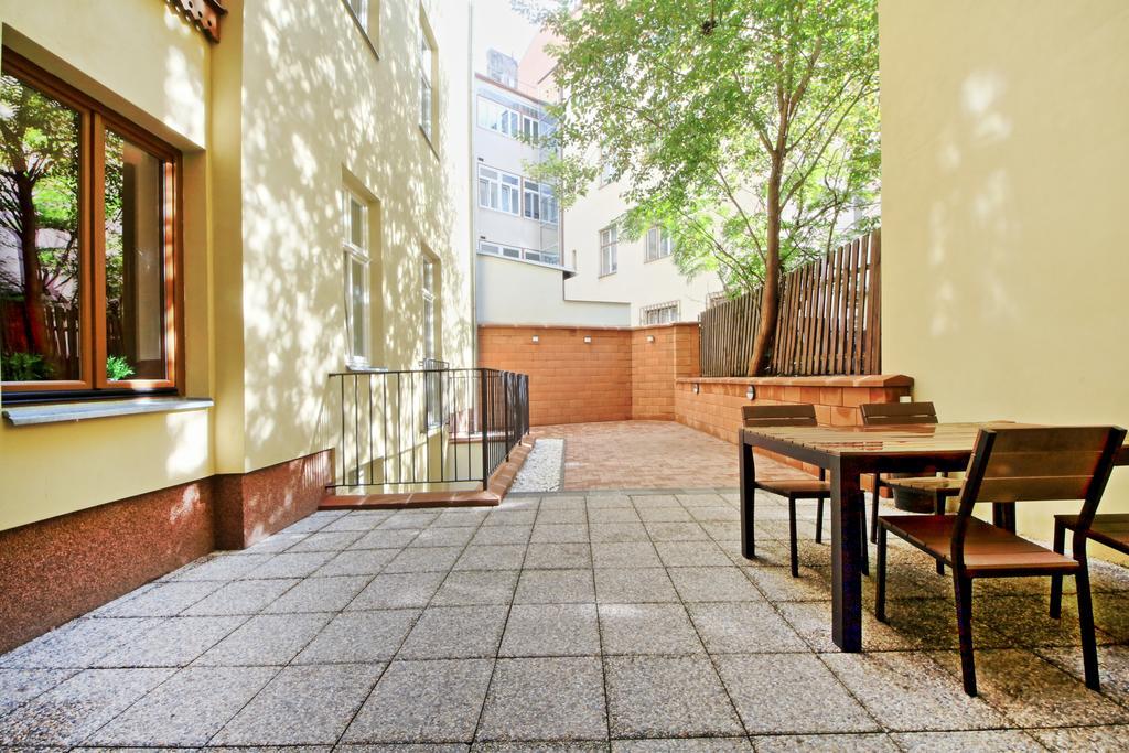 Nabo Apartments Прага Экстерьер фото