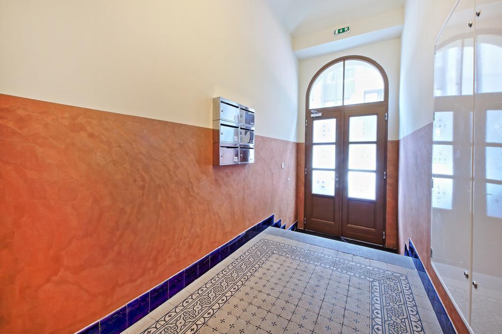 Nabo Apartments Прага Экстерьер фото
