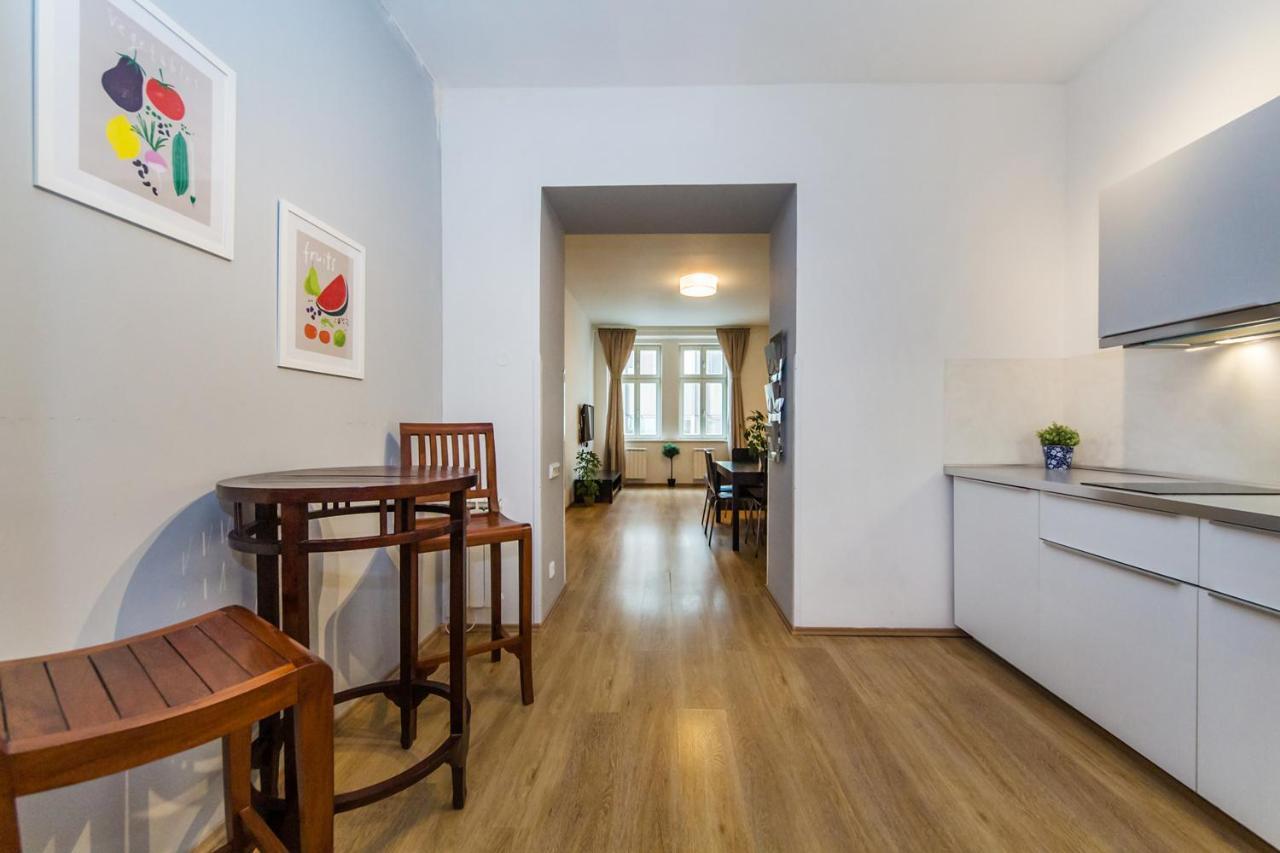Nabo Apartments Прага Экстерьер фото